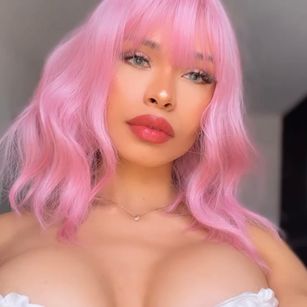 Model - Sara_Mejia toys