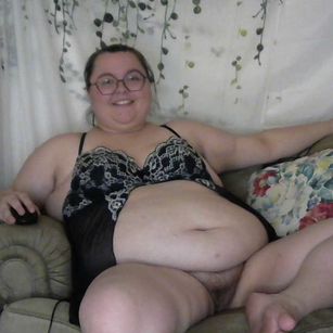 Model - KimmiPiggi LOVENSE