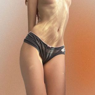 Model - Pretty Betty taboo