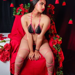 Model - Evely Smith joi