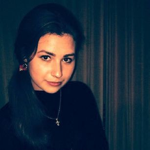 Model - RosaliCole feet