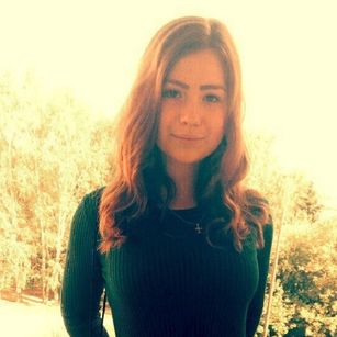 Model - RosaliCole smoking