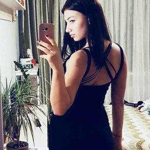 Model - JanesaSweet legs