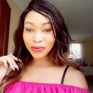 Model - Chantel Mastubation