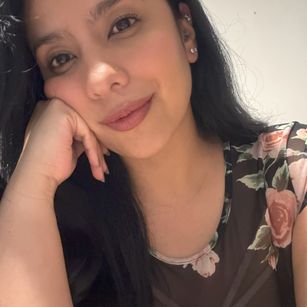 Model - PrettyVioleta pretty