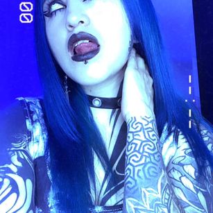 Model - LaurenPadock dirty