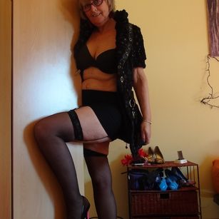 Model - SpicyGranny granny