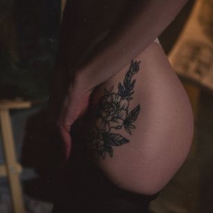 Model - Beba Han Blonde