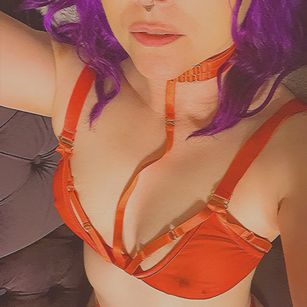 Model - Ellie Fuchs feet