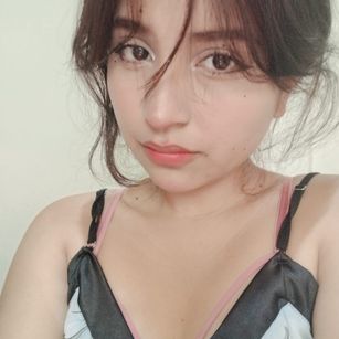 Model - Daphne Evans asshole