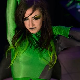 Model - Stella Selene kinky