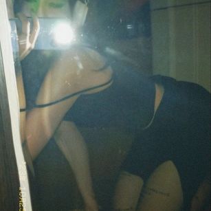 Model - Penelope bigass