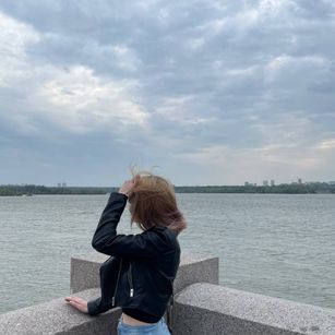 Model - Angel bigtits