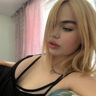 Model - Angel bigass