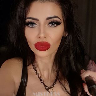 Model - MistressAntonella - High class DOMINATRIX l Sissification and fetish games EXPERT l Worship me boots