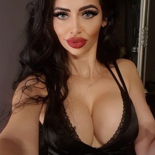 Model - MistressAntonella - High class DOMINATRIX l Sissification and fetish games EXPERT l Worship me roleplay