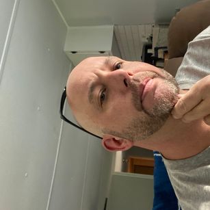 Model - Justin Moon Pussyrating