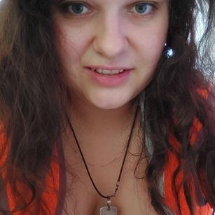 Model - Karina Hart milf