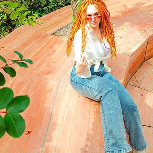 Model - Flower_Camellia LUSH