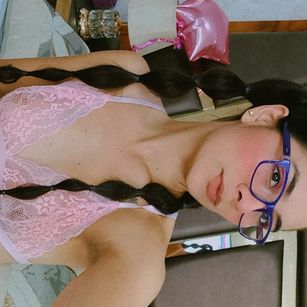 Model - NicoleEsposito mistress