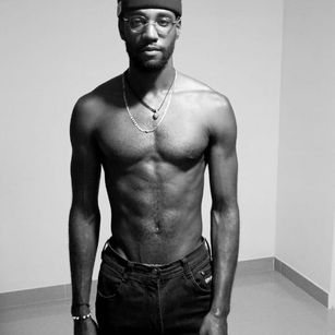 Model - eros harm cum