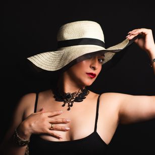 Model - IvonneGarcia playpussy