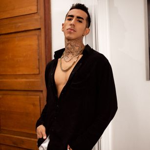 Model - Donovan bdsm