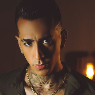 Model - Donovan bigcock