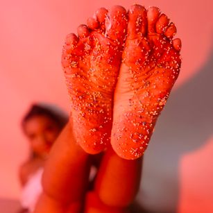 Model - Samantha Milan bigass