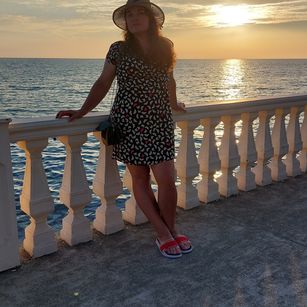 Model - Karina Hart taboo