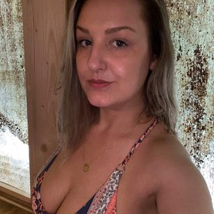 Model - MayaTrainor milf