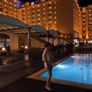 Model - MayaTrainor dominatrix