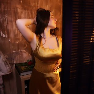 Model - Sophia Bemfola bigass