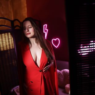 Model - Sophia Bemfola pussy