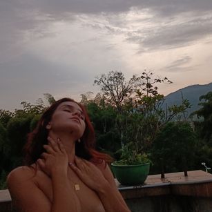 Model - Amelielautrec slave