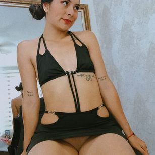 Model - NicoleEsposito anal