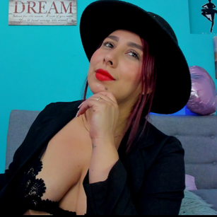 Model - paulina castro milf