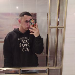 Model - NewApollon bisexual