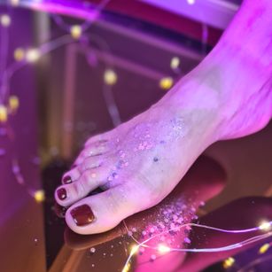 Model - AvaEmine heels