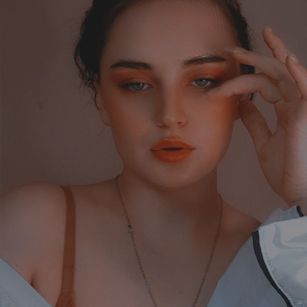 Model - Mistress Kira joi