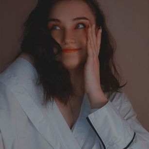 Model - Mistress Kira PAWG