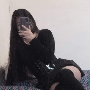 Model - Megara Polifem latina