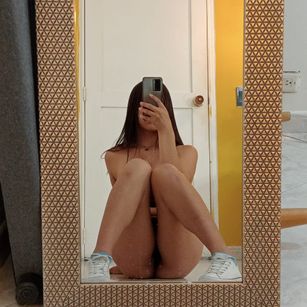 Model - Megara Polifem feet