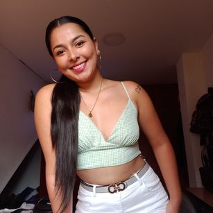 Model - Iris Moira latina