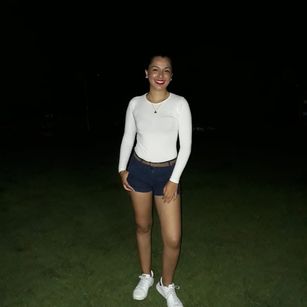 Model - Iris Moira teen