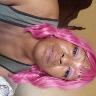 Model - Cheeky Hottie hairypussy