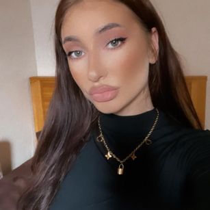 Model - ArielFlame dildo