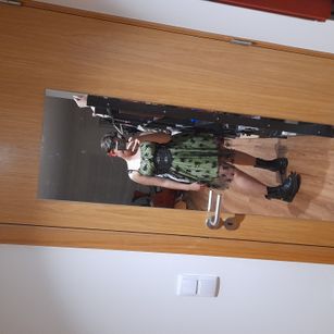 Model - Filipa hairy