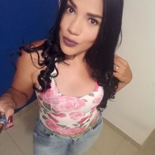 Model - Carla Longan pretty