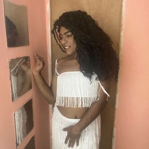 Model - Naomidickhard queen